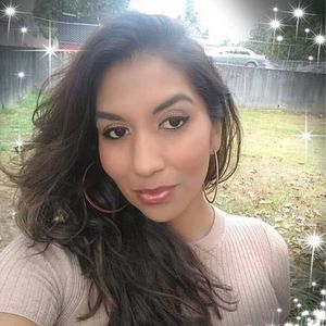 Meet your Posher, Angie